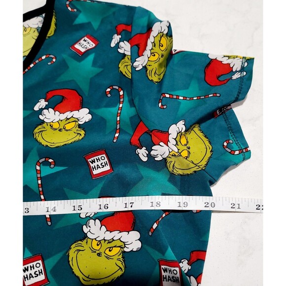 Dr. Seuss The Grinch Nurse Scrubs Shirt Top Christmas Size Medium Who Hash NWOT - Picture 4 of 7
